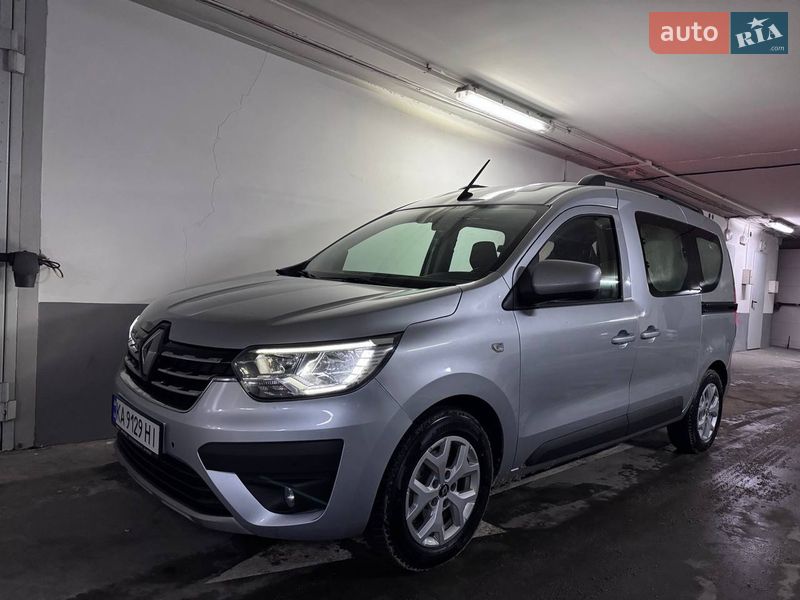 Минивэн Renault Express