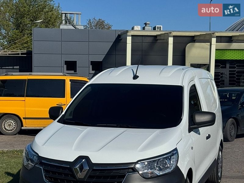 Грузовики Renault Express