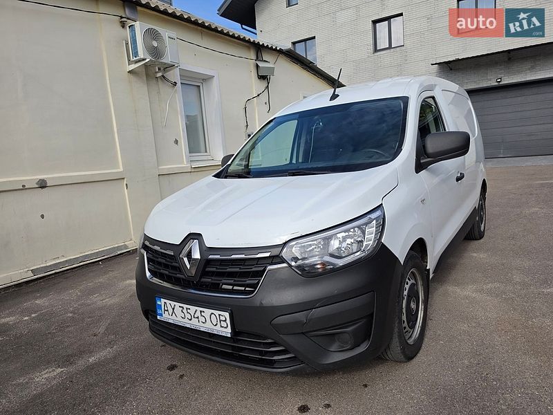 Грузовой фургон Renault Express