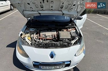 Седан Renault Fluence Z.E. 2011 в Ужгороде