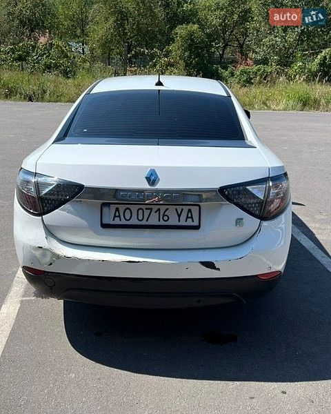 Седан Renault Fluence Z.E. 2011 в Ужгороде