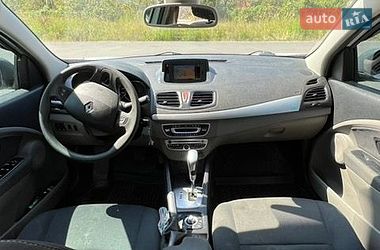 Седан Renault Fluence Z.E. 2011 в Ужгороде
