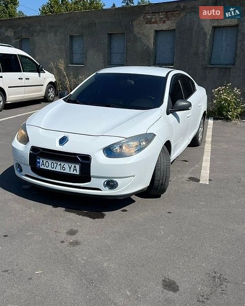 Седан Renault Fluence Z.E. 2011 в Ужгороде