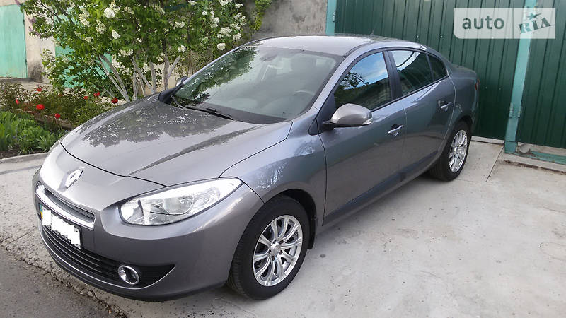 renault_fluence__154796028fx.jpg