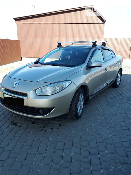 Седан Renault Fluence