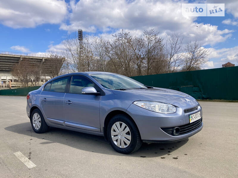 Renault Fluence 2009-2012 отзывы владельцев технические характеристики цена - автомобильный портал Motor