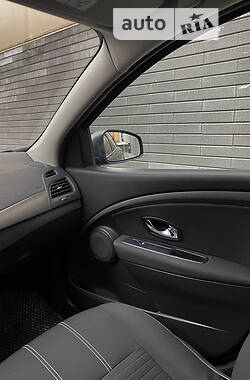 Седан Renault Fluence 2016 в Тернополі фото 10 Седан Renault Fluence 2016 в Тернополі