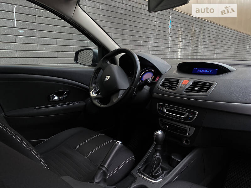 Седан Renault Fluence 2016 в Тернополі фото 24 Седан Renault Fluence 2016 в Тернополі