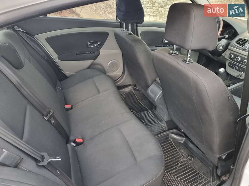 Седан Renault Fluence 2012 в Одесі