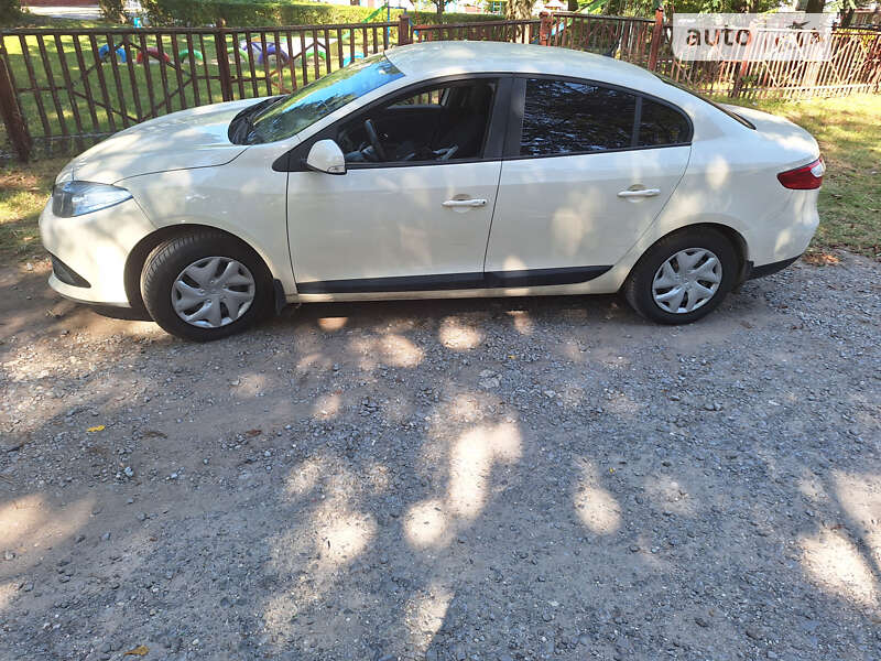 Седан Renault Fluence 2014 в Тернополі
