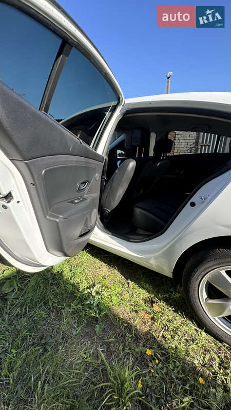 Седан Renault Fluence 2011 в Первомайську фото 27 Седан Renault Fluence 2011 в Первомайську