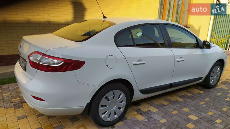 Седан Renault Fluence 2016 в Кілії