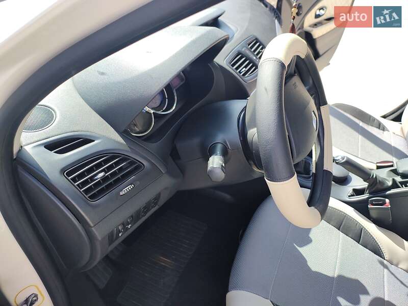 Седан Renault Fluence 2013 в Бердичеве