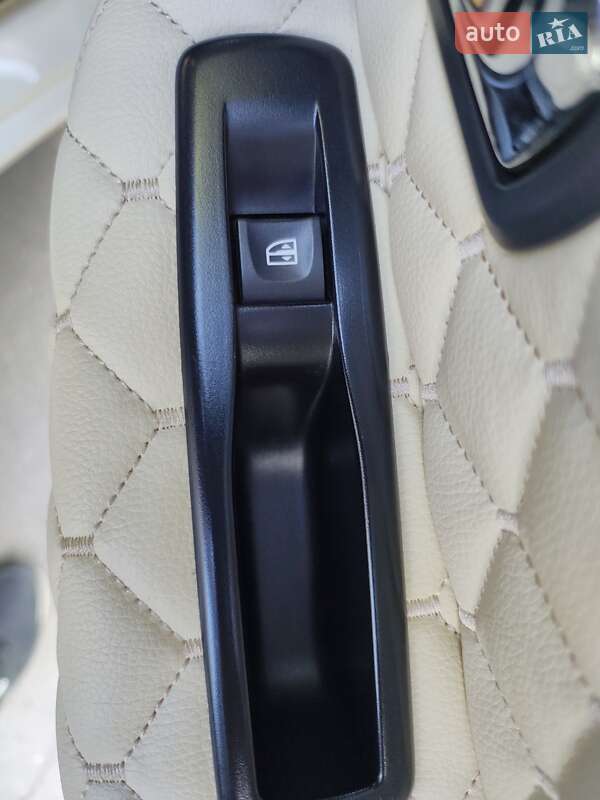 Седан Renault Fluence 2013 в Бердичеве