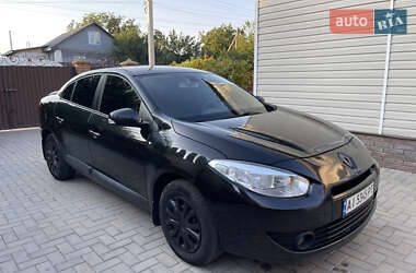 Седан Renault Fluence 2010 в Киеве
