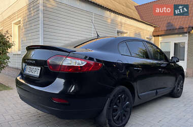 Седан Renault Fluence 2010 в Киеве