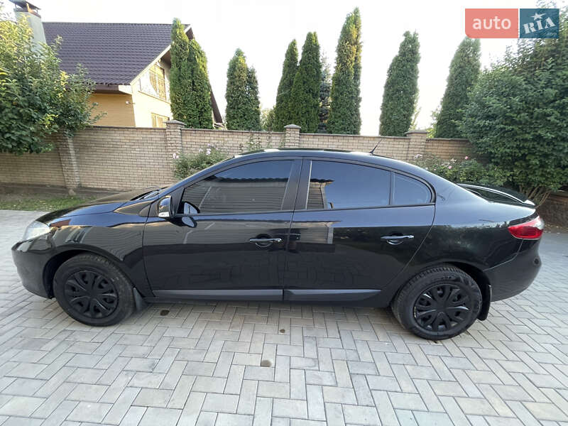 Седан Renault Fluence 2010 в Киеве