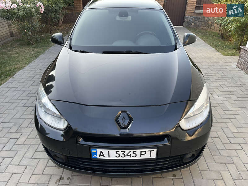Седан Renault Fluence 2010 в Киеве