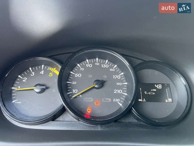 Седан Renault Fluence 2010 в Киеве