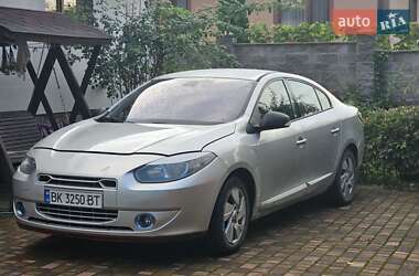 Renault Fluence  2012