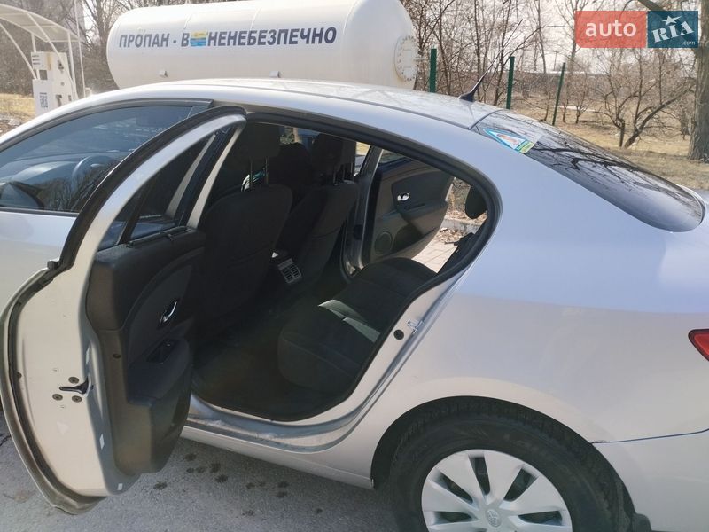 Седан Renault Fluence 2011 в Днепре