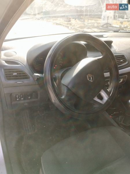 Седан Renault Fluence 2011 в Днепре