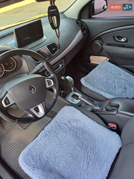 Седан Renault Fluence 2010 в Николаеве