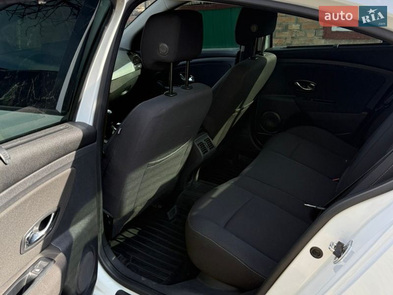 Седан Renault Fluence 2012 в Каневі фото 19 Седан Renault Fluence 2012 в Каневі