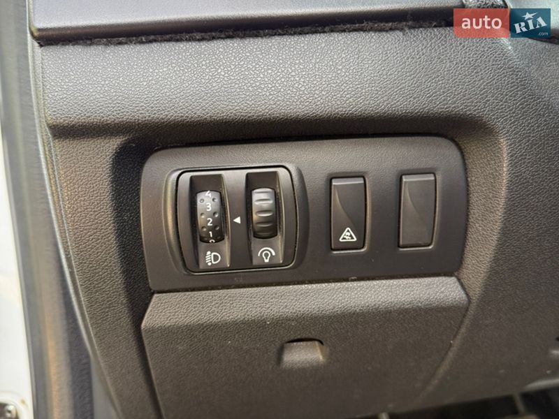 Седан Renault Fluence 2012 в Каневі фото 24 Седан Renault Fluence 2012 в Каневі