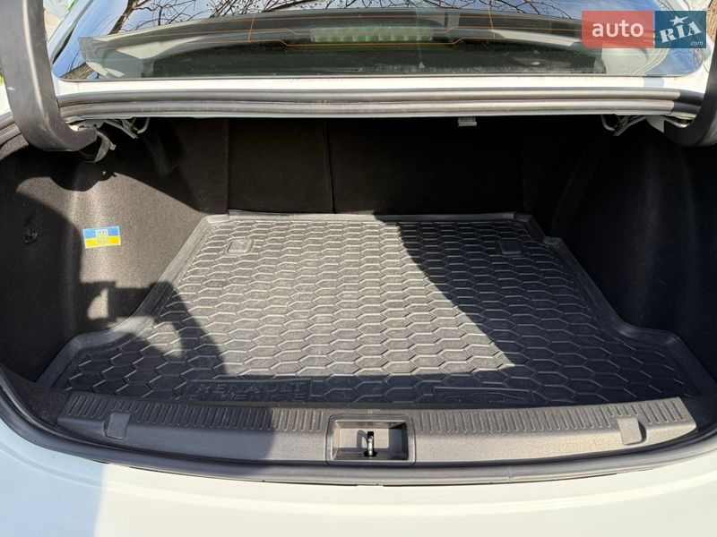 Седан Renault Fluence 2012 в Каневі фото 25 Седан Renault Fluence 2012 в Каневі