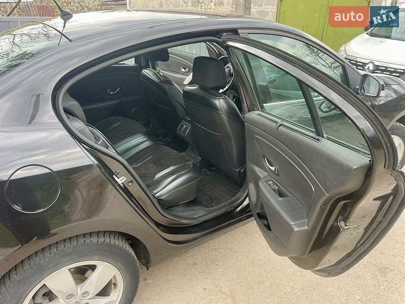 Седан Renault Fluence 2011 в Киеве фото 12 Седан Renault Fluence 2011 в Киеве