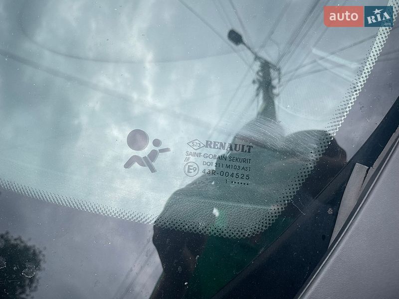 Седан Renault Fluence 2011 в Киеве фото 18 Седан Renault Fluence 2011 в Киеве