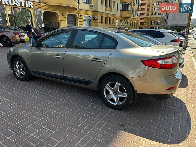 Седан Renault Fluence 2015 в Киеве фото 5 Седан Renault Fluence 2015 в Киеве