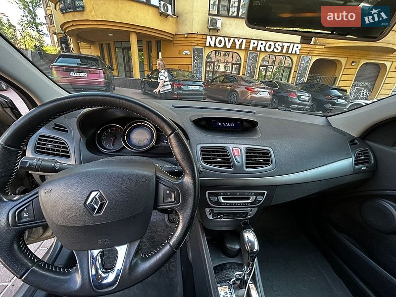 Седан Renault Fluence 2015 в Киеве фото 11 Седан Renault Fluence 2015 в Киеве