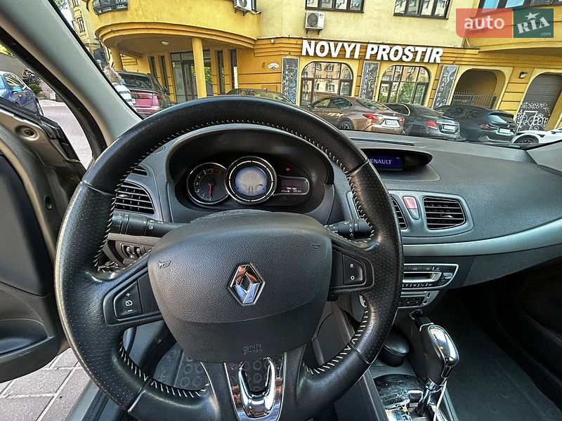 Седан Renault Fluence 2015 в Киеве фото 12 Седан Renault Fluence 2015 в Киеве