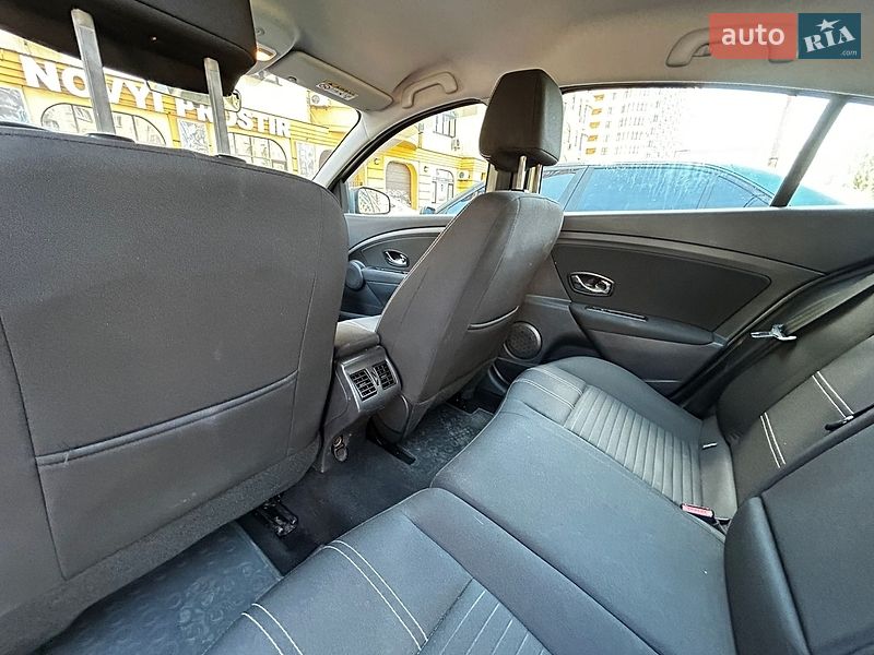 Седан Renault Fluence 2015 в Киеве фото 14 Седан Renault Fluence 2015 в Киеве