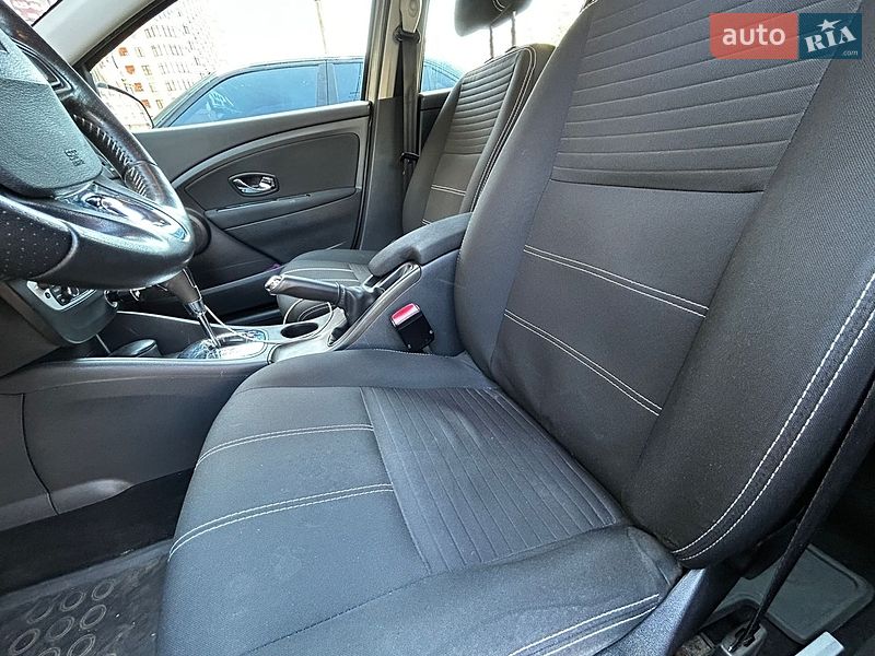 Седан Renault Fluence 2015 в Киеве фото 19 Седан Renault Fluence 2015 в Киеве