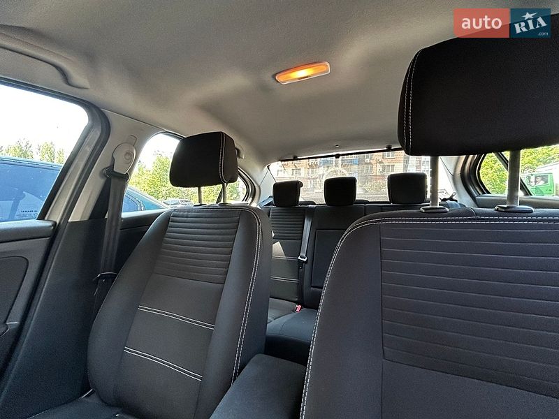 Седан Renault Fluence 2015 в Киеве фото 21 Седан Renault Fluence 2015 в Киеве