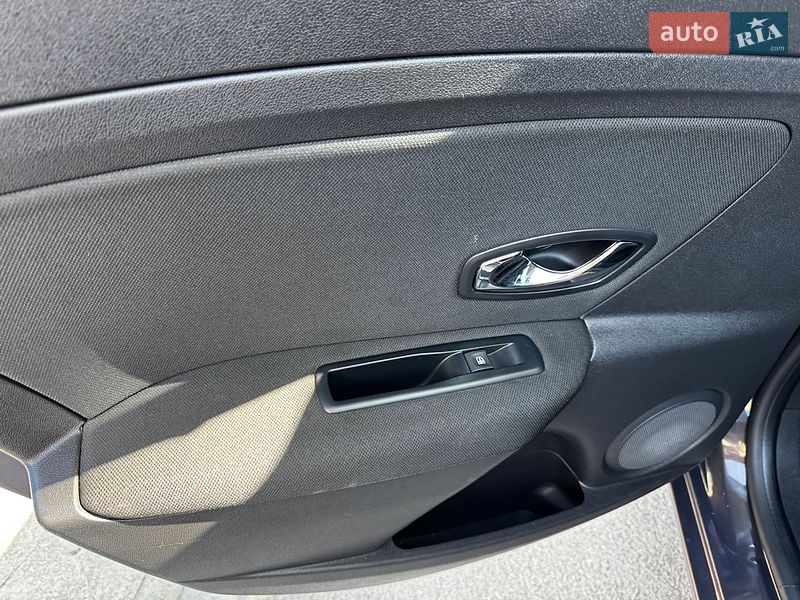 Седан Renault Fluence 2015 в Хотині фото 13 Седан Renault Fluence 2015 в Хотині
