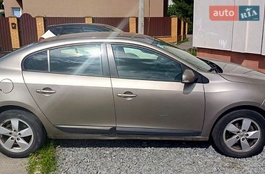 Седан Renault Fluence 2010 в Львове