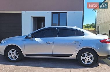 Седан Renault Fluence 2010 в Збараже
