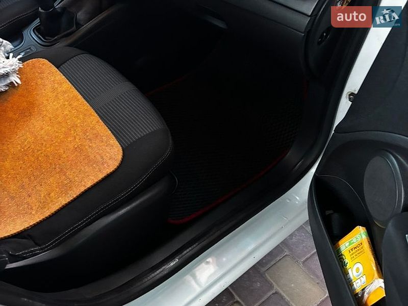Седан Renault Fluence 2013 в Львові фото 3 Седан Renault Fluence 2013 в Львові