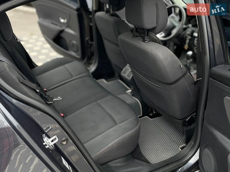 Седан Renault Fluence 2011 в Полтаве