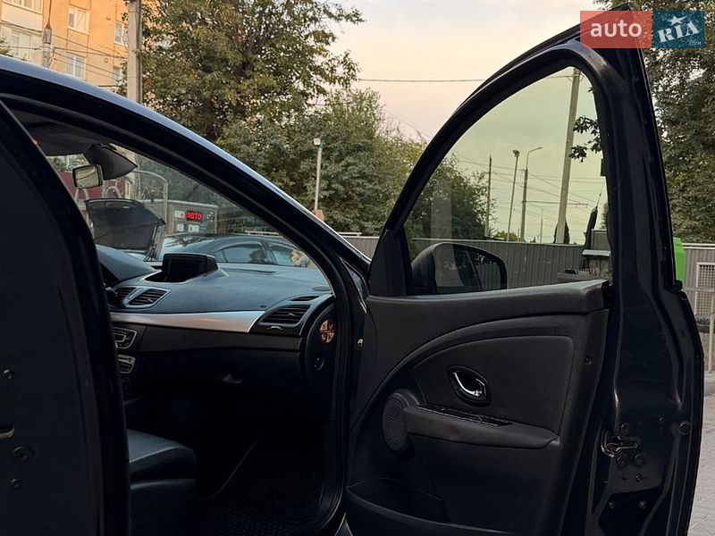 Седан Renault Fluence 2012 в Тернополе