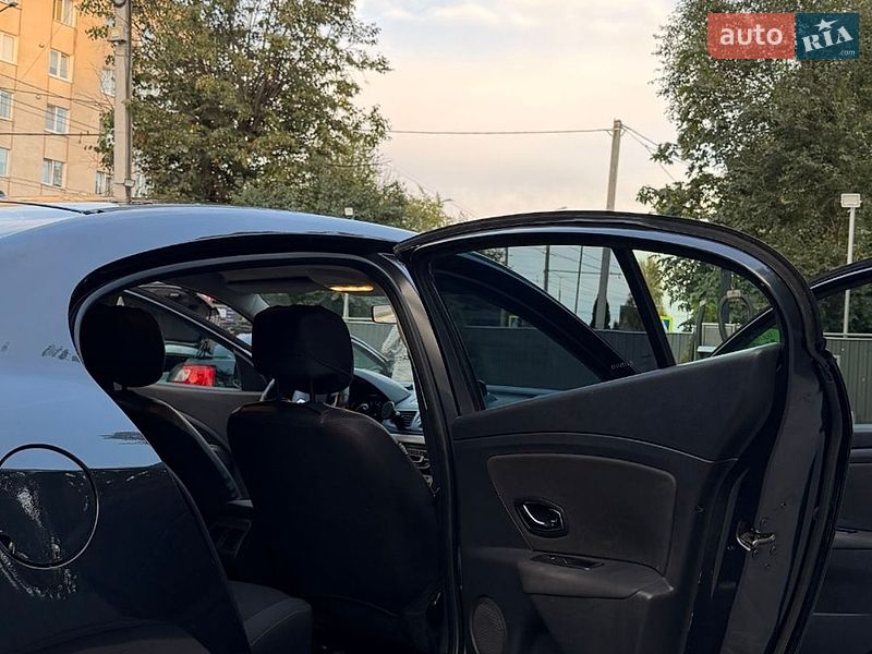 Седан Renault Fluence 2012 в Тернополе