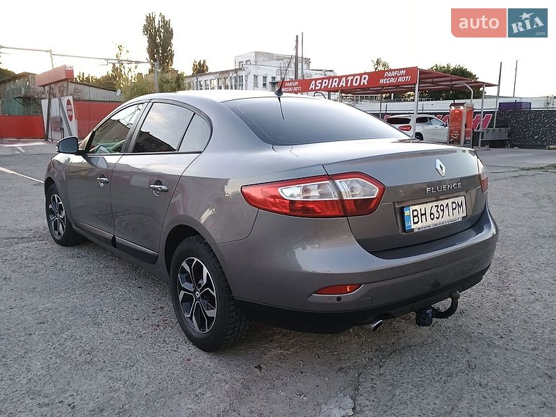 Седан Renault Fluence 2014 в Измаиле