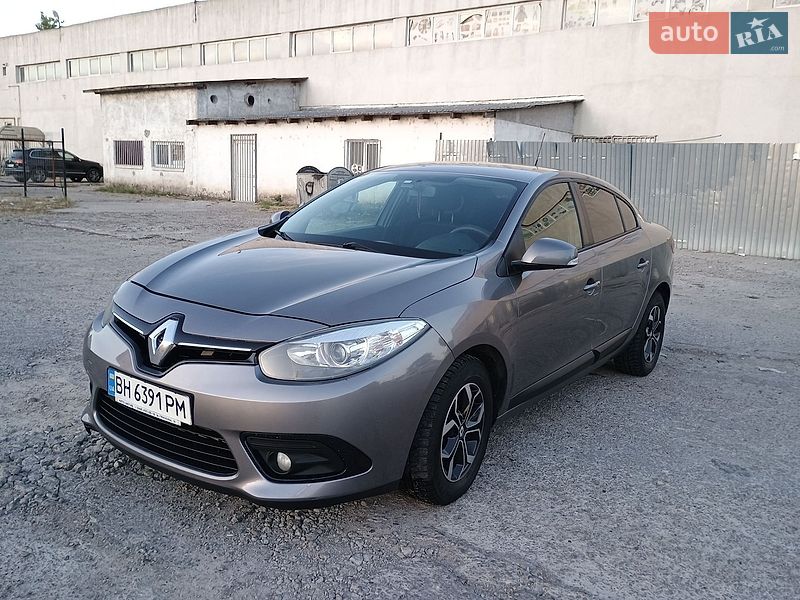 Седан Renault Fluence 2014 в Измаиле