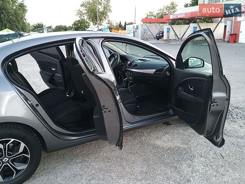 Седан Renault Fluence 2014 в Измаиле