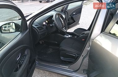 Седан Renault Fluence 2014 в Измаиле