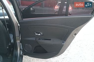Седан Renault Fluence 2014 в Измаиле